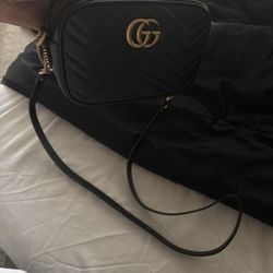 Gucci GG Marmont Matelassé Mini Camera Bag