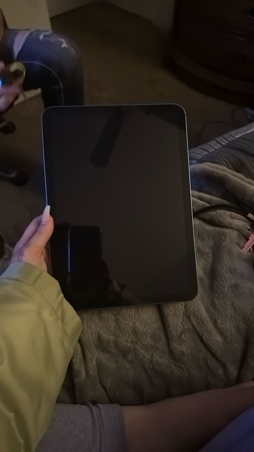 iPad (A16)