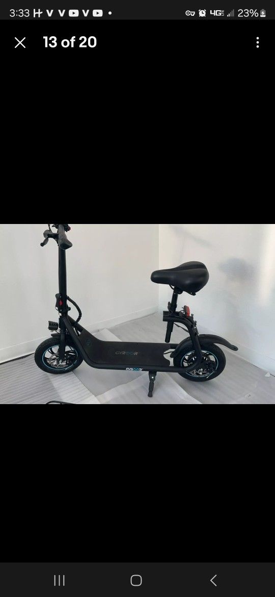 Electric Scooter 15.5 Mph 22 Mile Range W/ Seat