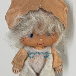 Vintage 1980 Strawberry Shortcake Doll - Apricot 