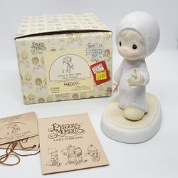Precious Moments Figurine Jesus is the Light that Shines 5" Figurine Girl Candle


Excellent Pre-owned condition,  no flaws, mint condition as it was 