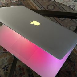 Apple MacBook Pro 15” Retina Quad Core I7, 16GB 1TB Ssd $375 Firm No Negotiation