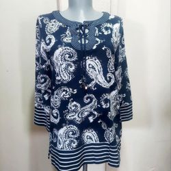 JONES NY SIGNATURE SIZE SMALL ~DARK NAVY & WHITE PAISLEY   TUNIC