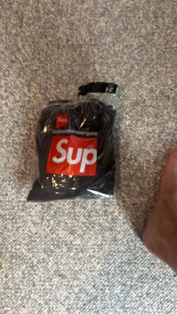 Black supreme socks