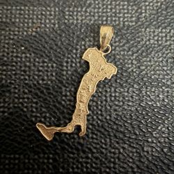14k Gold Map Of Italy Pendant 1.2 Grams 