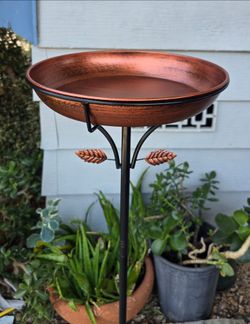 Copper-Finish Bird Bath with Metal Stand