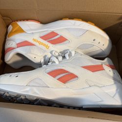 Aztrek Reebok Running Sneakers