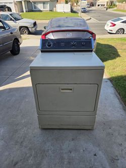 whirlpool gas dryer (delivery available)