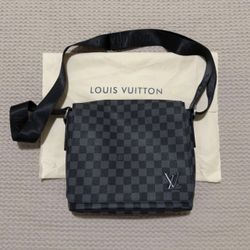 Louis Vuitton Crossbody Bag