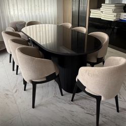 Black Finish Gloss Table , Dining Table , No Money Down !! 