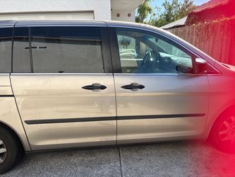 Honda odessy very reliable family car easy to maintain Honda has good miles