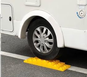 9 Pack Rv/Camper Leveling Blocks- Yellow