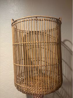 Hamper basket