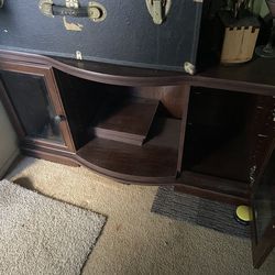 Floor hutch, corner chair
