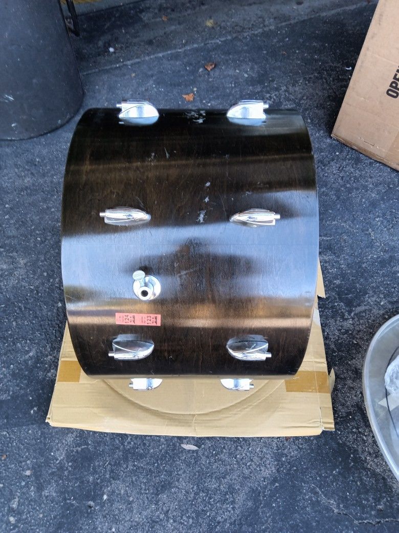 Gretsch Round Badge Vintage 20 Inch Bass Drum for Sale in Oceanside, CA OfferUp