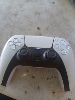 PS5 controller