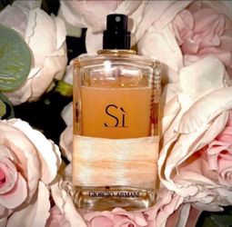 Giorgio Armani Sì ROSE SIGNATURE Eau de Parfum 3.4oz