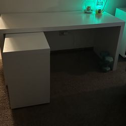 IKEA DESK BRAND NEW 