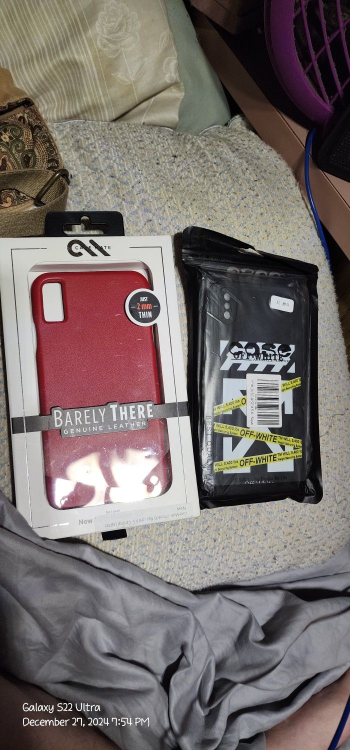 iPhone xS Max Cases