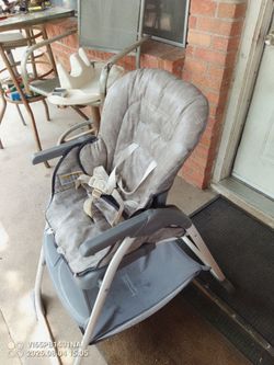 Bonita silla para comer para bebe barata $30 Dlls
