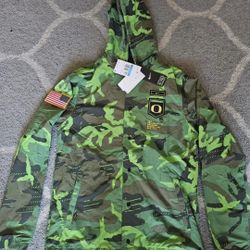 Nike Oregon Ducks Lightweight Army Camo Hood Jacket DN1720-328 Men's Size Medium $110 Retail