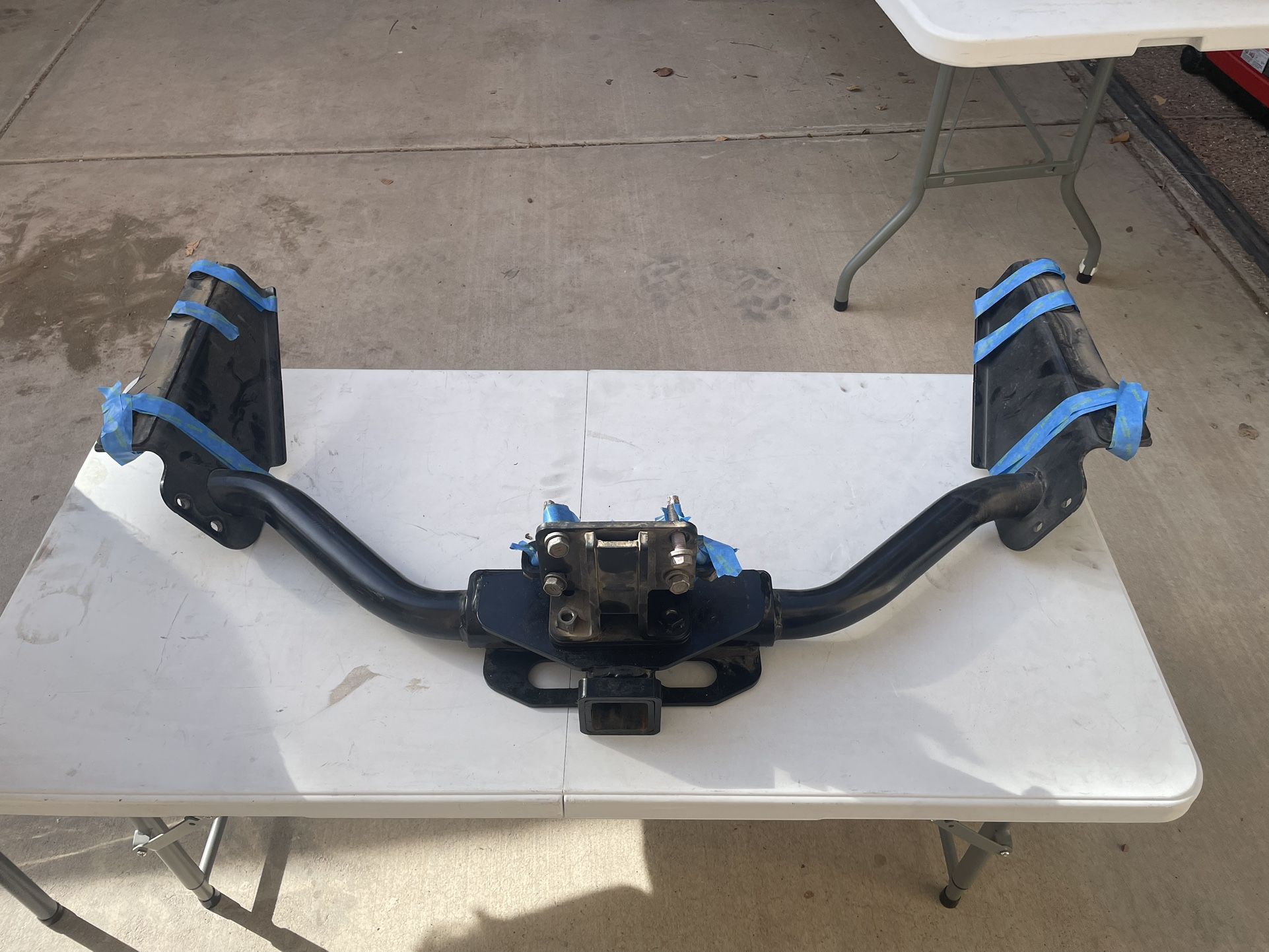 Lexus GX470 Tow Hitch Complete for Sale in Henderson, NV OfferUp