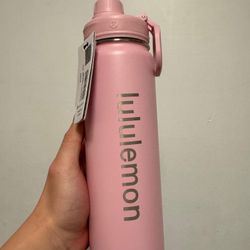 Lululemon Back to Life Sport Bottle 24oz Straw Lid Pink (Retain heat water whole day)