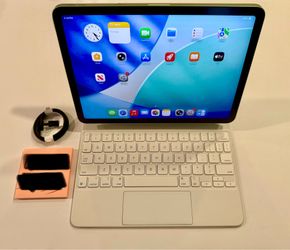 Apple iPad Air 4th Gen 256GB Wi-Fi | Apple Magic Keyboard | Screen Protector Installed