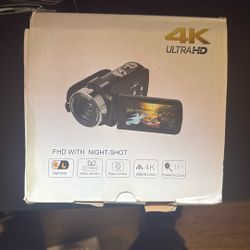4K ultra HD video camera/digital camera with powerful zoom and night shot