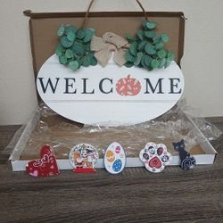 Welcome Sign With Interchangeable Holiday Magnet Decor
