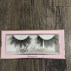 Lash Dreams Lashes in Blossom