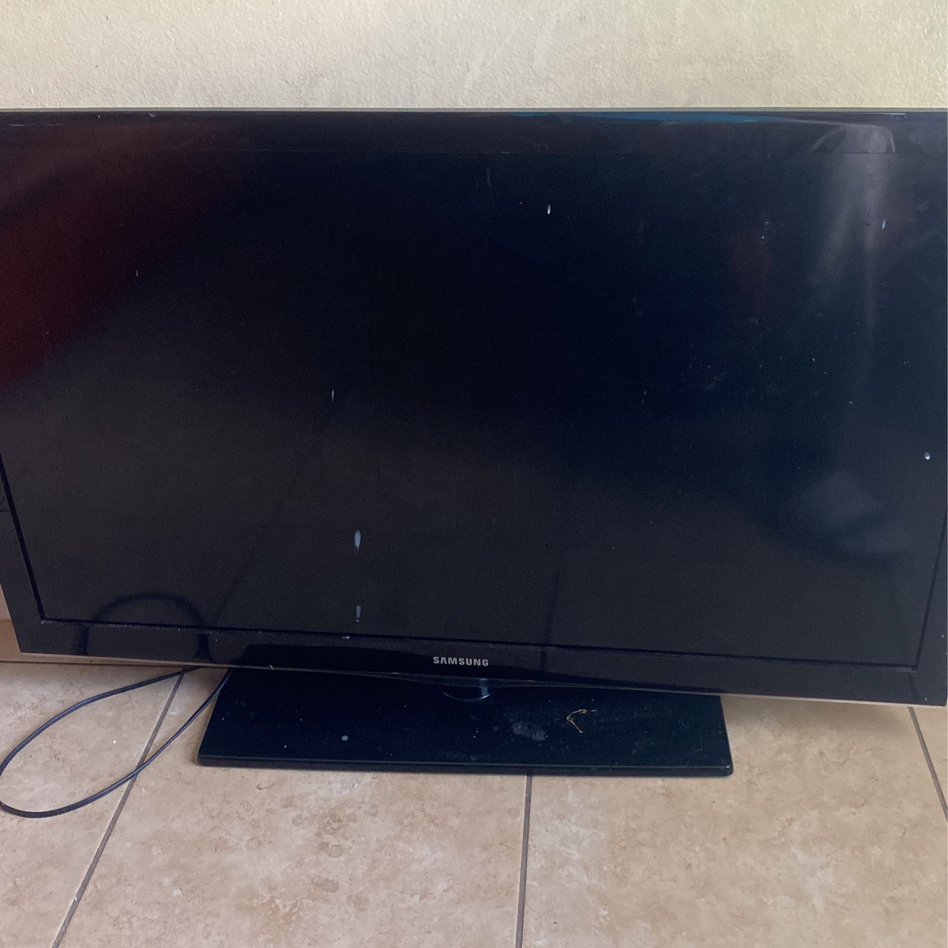 Samsung TV 50 Inches