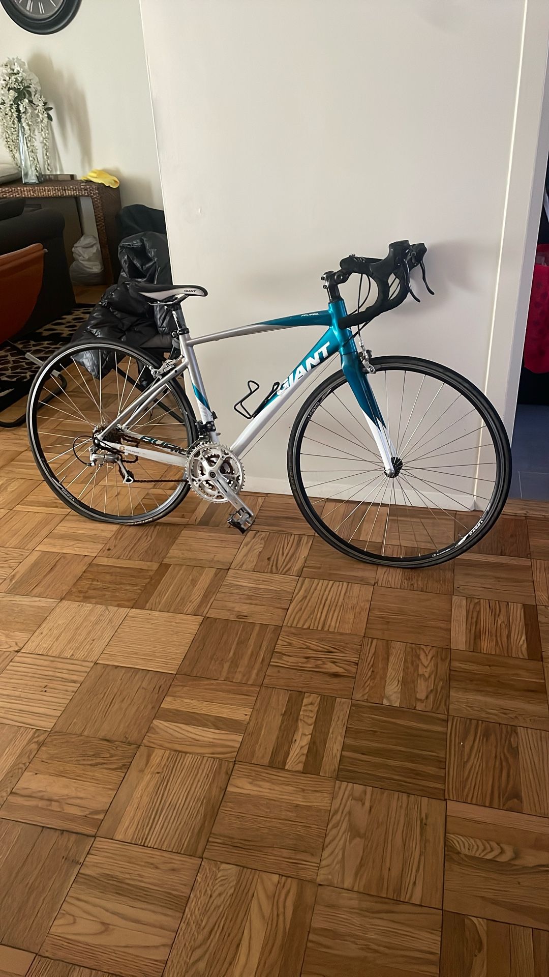 Giant Avail Road Bike