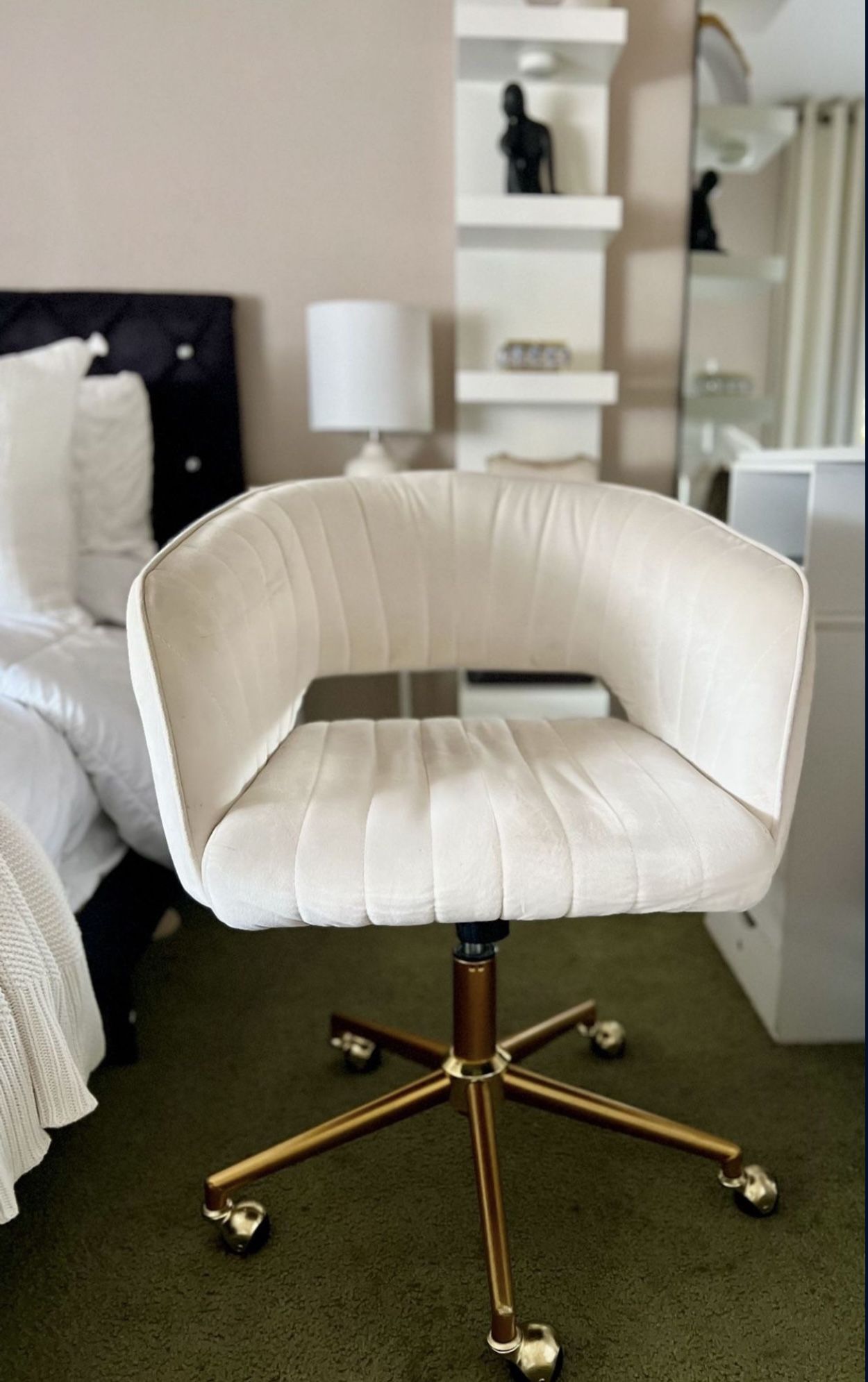 Vanity/ office Chair (beige)