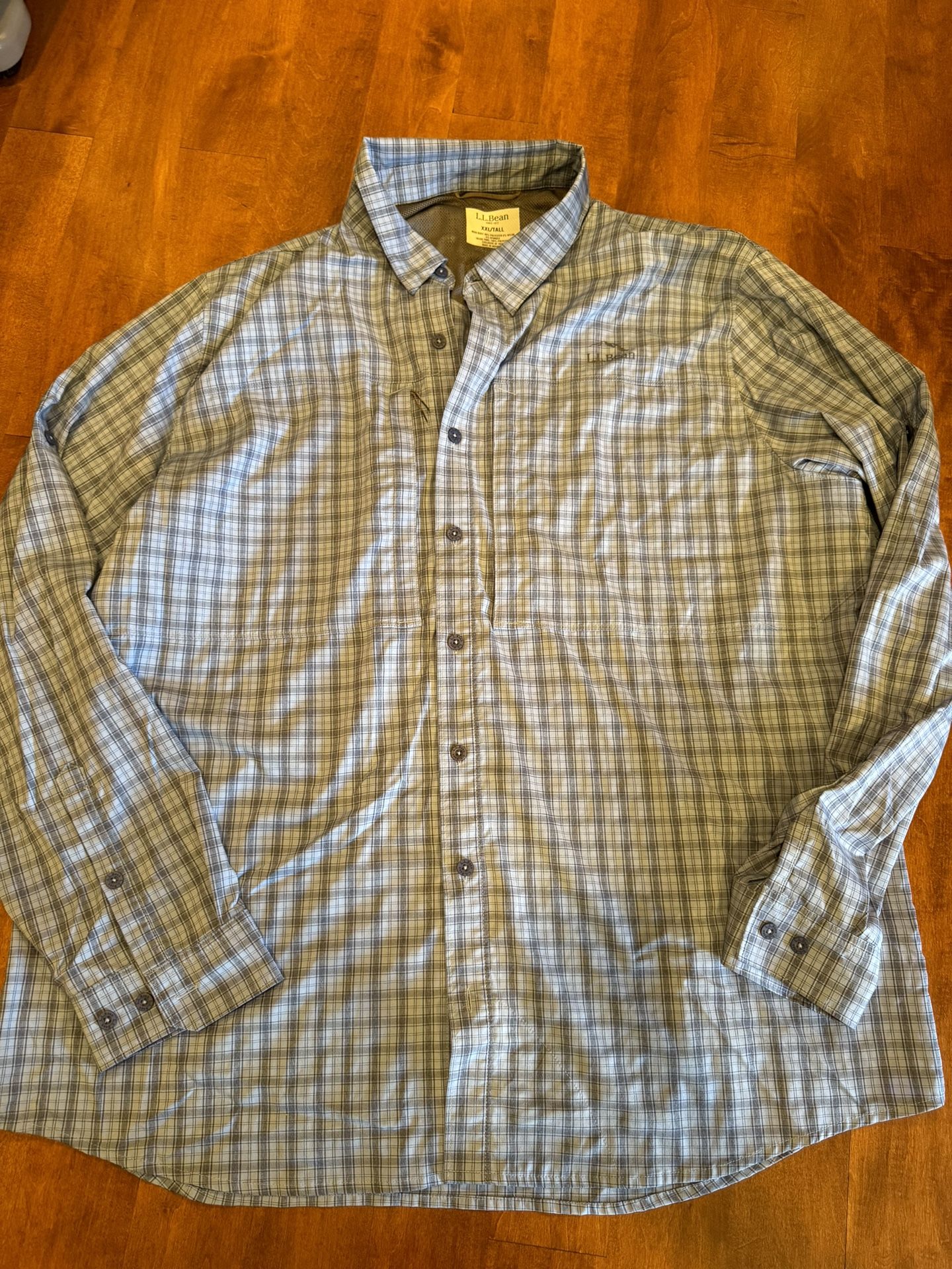 Men’s L.L. Bean, casual button-down shirt shipping available