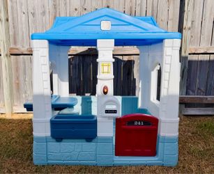 Step2 Neat & Tidy Cottage Kids Outdoor Playhouse