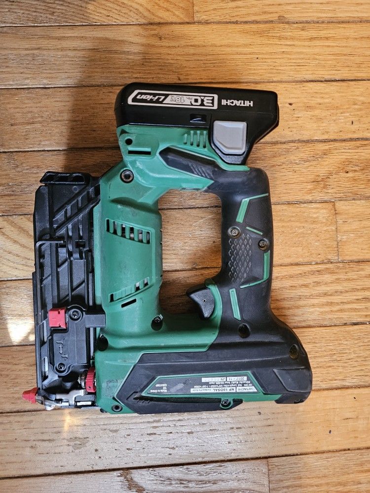 Hitachi NP 18DSAL 23 Ga Pin Nailer