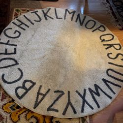 Round aBC’s Rug 