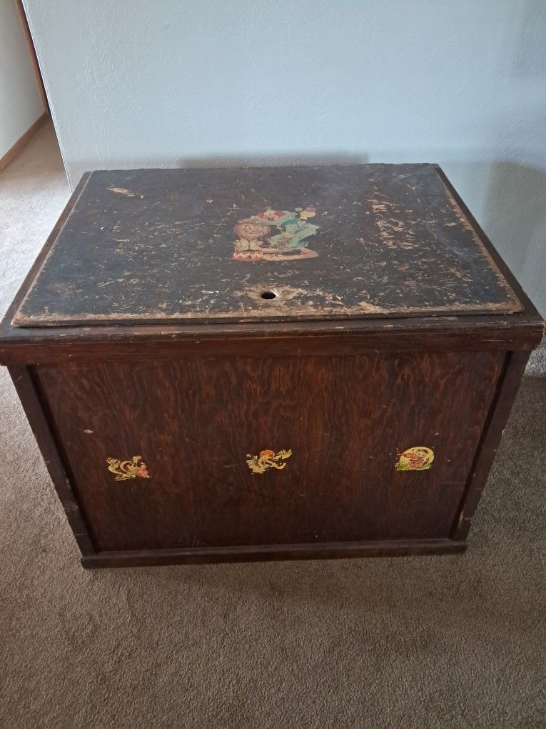 Antique Toy Box