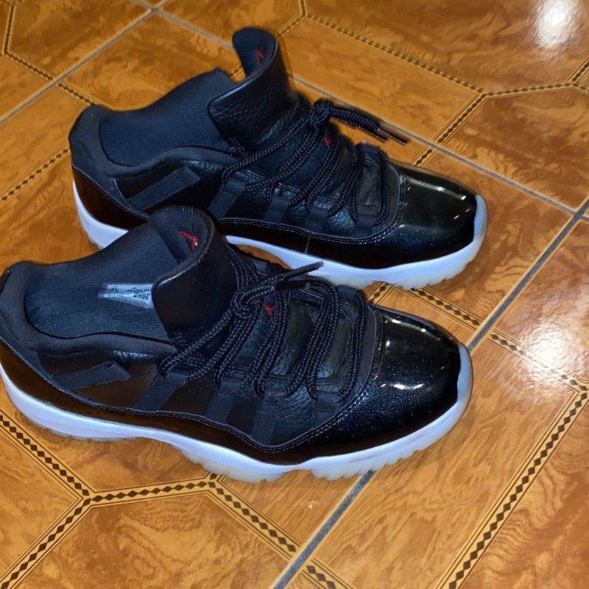 Jordan 11s Low ‘ 72 - 10 ‘