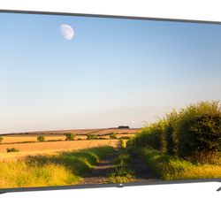 LG 70” 4K UHD Smart TV