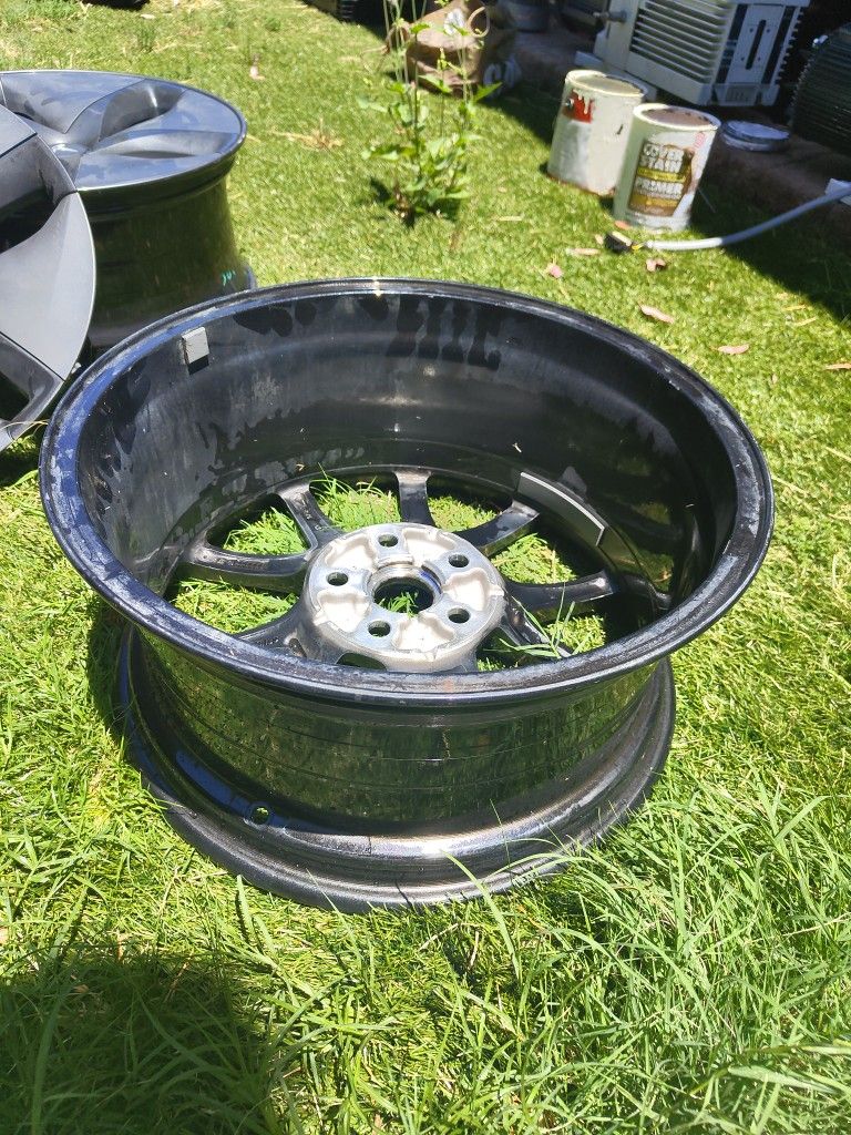 Tesla Model 3 Long Range Original Rims (100KG 18X8.5J +40MM) + 4 Aero Covers
