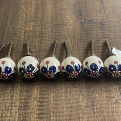 Dresser Knobs (8 In Total)