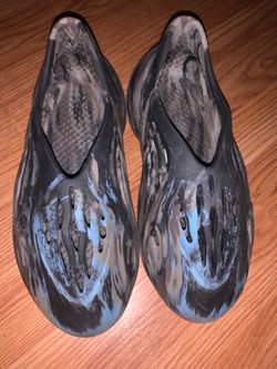 Yeezy foam runner