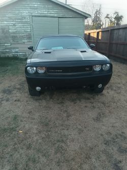 2014 ,,Dodge challenger salvage non op manual