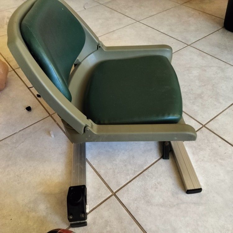 Swivel Boat Seat .. Aluminum Base