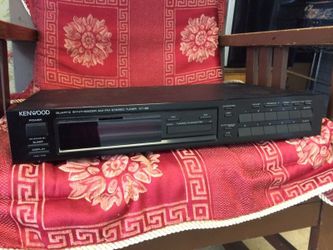 Kenwood Quarts Synthesizer AM/FM Stereo Tuner KT 88