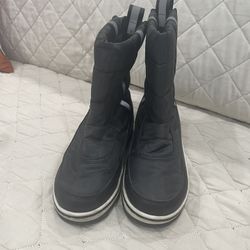 Girls Winter Snow Boots Size 1M