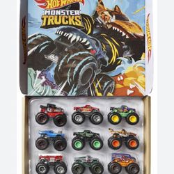 Brand New Hot Wheels Monster Trucks Ultimate Chaos 12PK