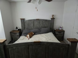 King size Bedroom Set